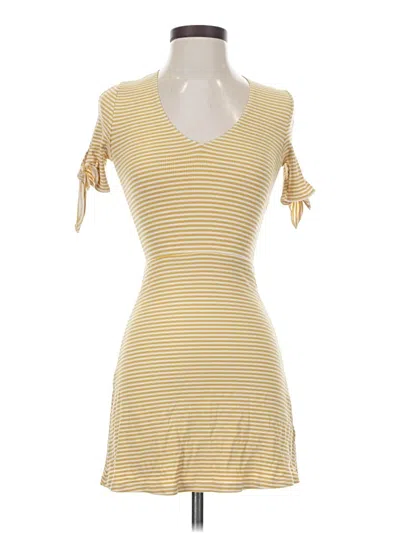 Pre-owned Skylar + Madison Casual Dress In Yellow