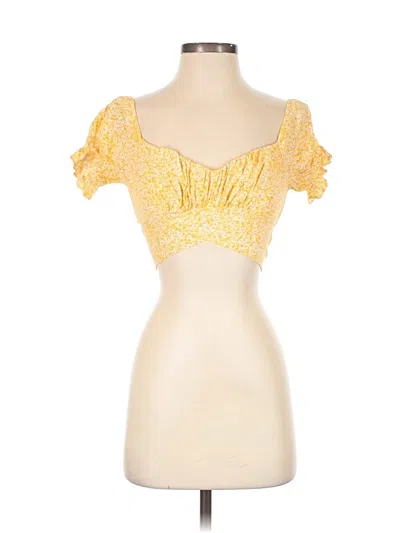 Pre-owned Skylar + Madison Short Sleeve Top Yellow Sweetheart Neckline Tops