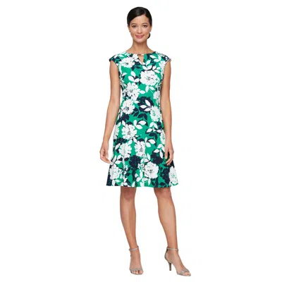 Sl Fashions 9130257 Short Cocktail Printed Detail Mini Dress In Green