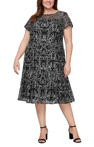 Sl Fashions 9420251 Plus Size Embroidered Lace Cocktail Dress In Black