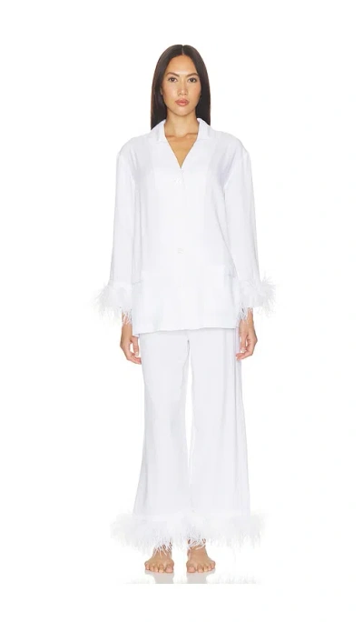 Sleeper Party Pajama Set With Detachable Feathers In White