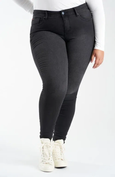 Slink Jeans Jeggings In Black