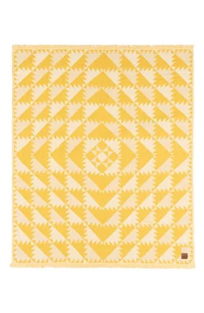 Slowtide Daydream Blanket In Yellow