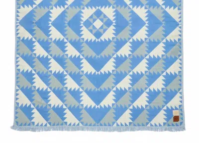 Slowtide Daydream Driftweave Beach Blanket In Lagoon In Blue