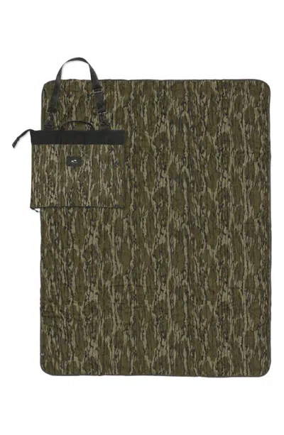 Slowtide Mossy Oak Packable Picnic Blanket In Multi