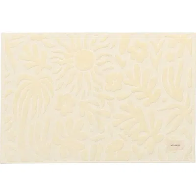 Slowtide Sunny Sculpted Bath Mat In Cream