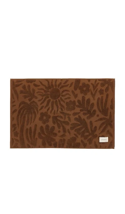 Slowtide Sunny Sculpted Bath Mat In Brown