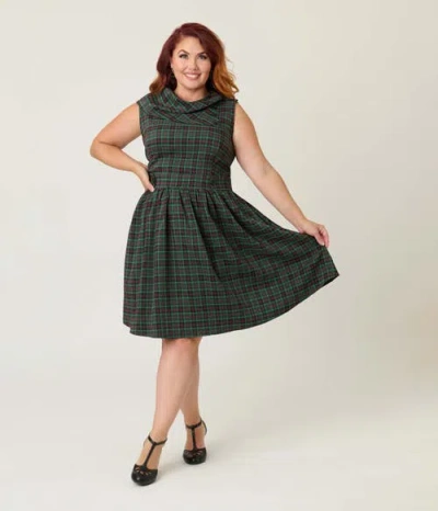 Smak Parlour Plus Size Funnel Neck Flare Dress In Green