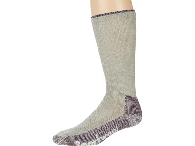 Smartwool Classic Mountaineer Maximum Cushion Crew Women's Crew Cut Socks Shoes Taupe: Sm (women's Shoe 4-6.5) In Gray