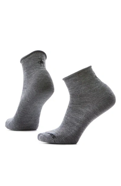 Smartwool Everyday Roll Top Ankle Socks In Brown