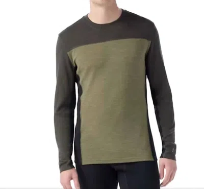 Smartwool Men's Classic Thermal Merino Base Layer Colorblock Crew Top In Winter Moss-north Woods In Multi