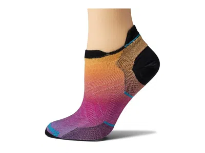 Smartwool Run Zero Cushion Ombre Print Low Ankle Women's Low Cut Socks Shoes Tandoori Orange: Lg (women's Shoe In Multi