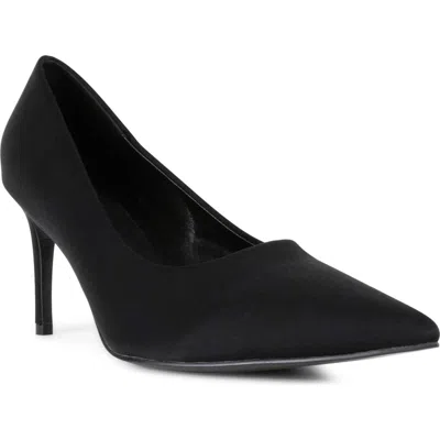 Smash Shoes Sophia Pointed Toe Pump In Black