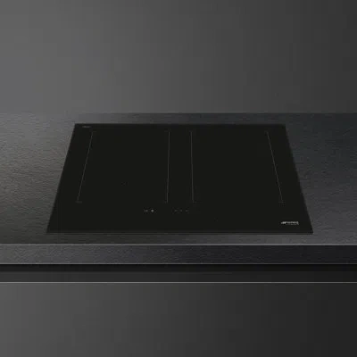 Smeg 24" Induction Cooktop In Black;gray