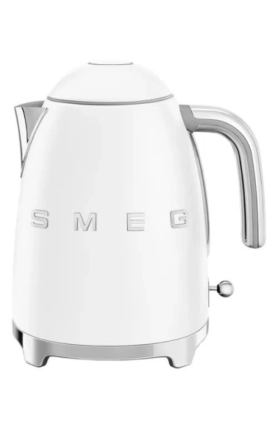 Smeg '50s Retro Style Electric Kettle In White