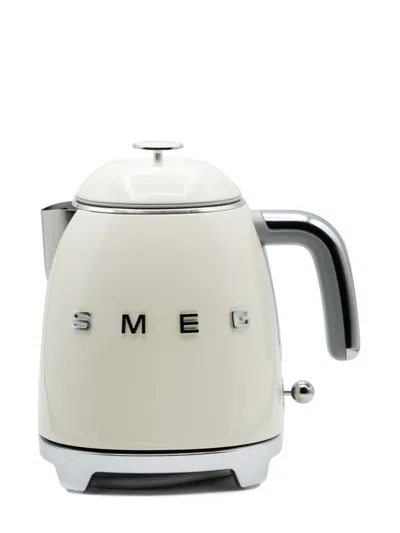 Smeg Mini Kettle (0.8l) In White