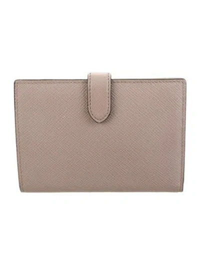 Pre-owned Smythson Leather Passport Holder In Neutral