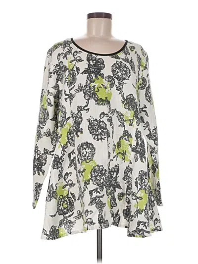 Pre-owned Snapdragon & Twig Long Sleeve Blouse In Ivory