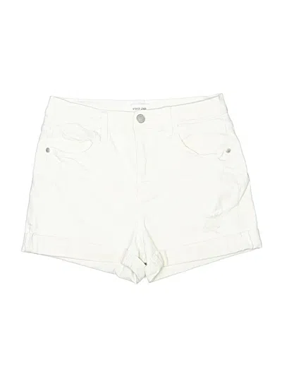 Pre-owned Sneak Peek Shorts In Ivory