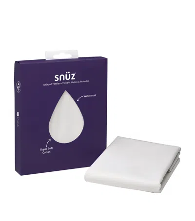 Snüz Baskit Waterproof Mattress Protector In White