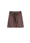 Soallure Bermuda Woman  In Linen In Brown