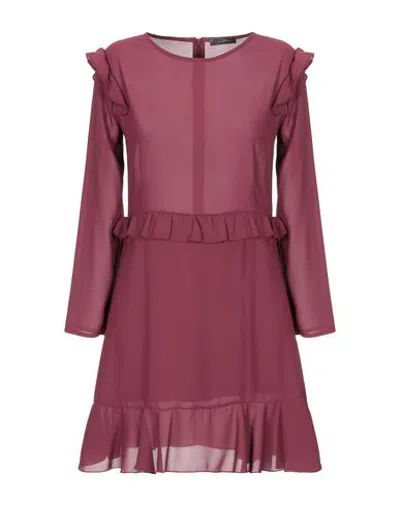 Soallure Short Dresses In Maroon