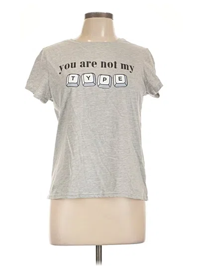 Pre-owned Social Short Sleeve T-shirt In Gray