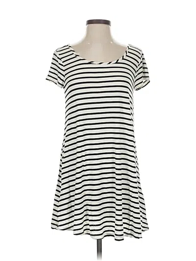 Pre-owned Socialite Casual Dress In White