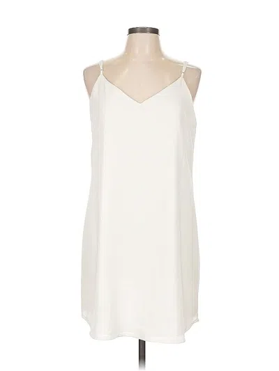 Pre-owned Socialite Casual Dress In White