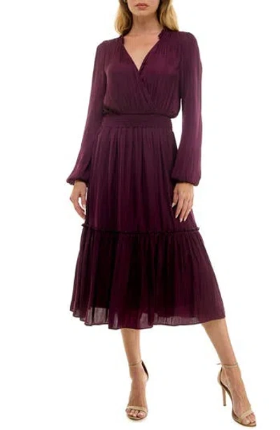 Socialite Long Sleeve Tiered Midi Dress In Burgundy