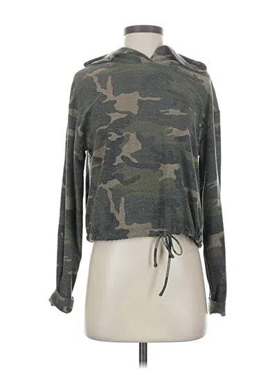 Pre-owned Socialite Long Sleeve Turtleneck In Green