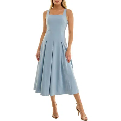 Socialite Pleated Sleeveless Midi Dress In Blue
