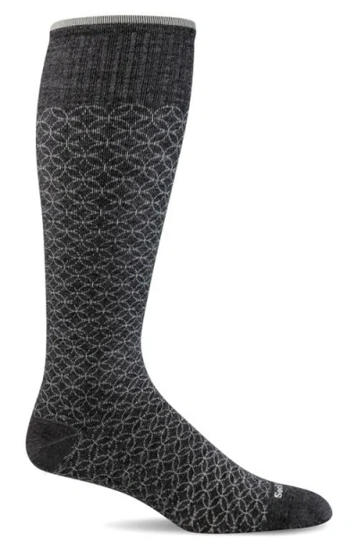 Sockwell Featherweight Compression Socks In Charcoal