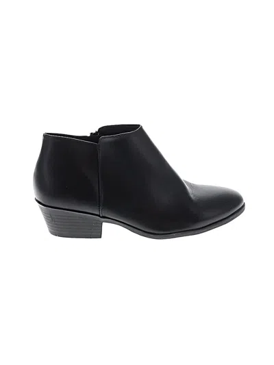 Pre-owned Soda Ankle Boots In Black