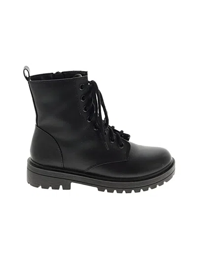 Pre-owned Soda Ankle Boots In Black