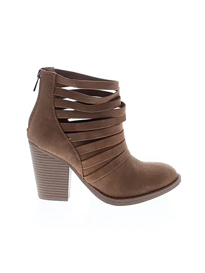 Pre-owned Soda Ankle Boots In Brown