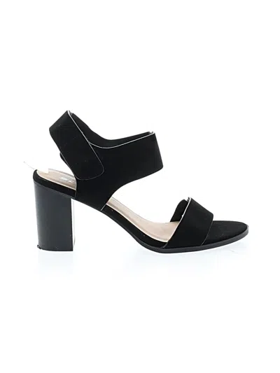 Pre-owned Soda Sandals In Black
