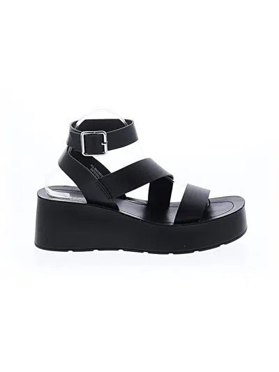 Pre-owned Soda Sandals In Black