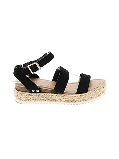 Pre-owned Soda Sandals In Black