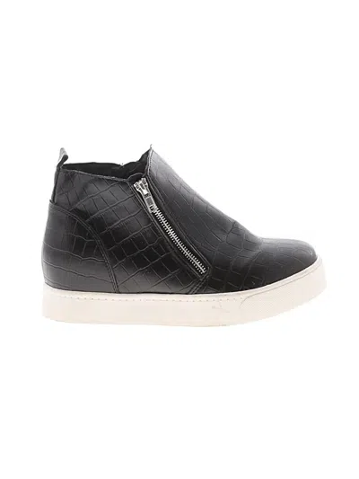 Pre-owned Soda Sneakers In Black