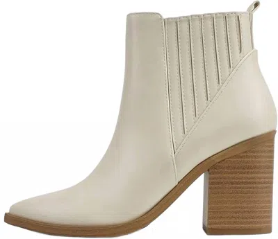 Soda Women's Duvet Ankle Boot In Off White