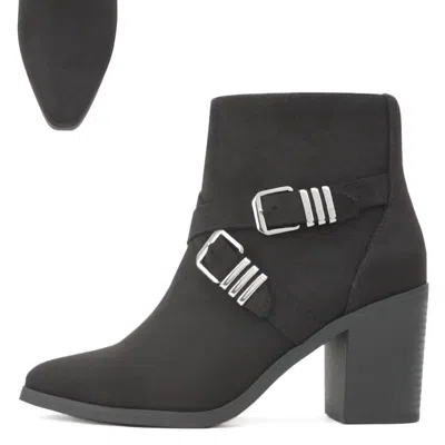 Soda Women's Juno Boots In Black