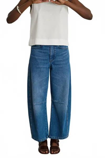 Soeur Eliott Jean In Bleu In Blue