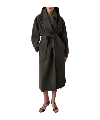 Soeur Solid Color Trench Coat In Black