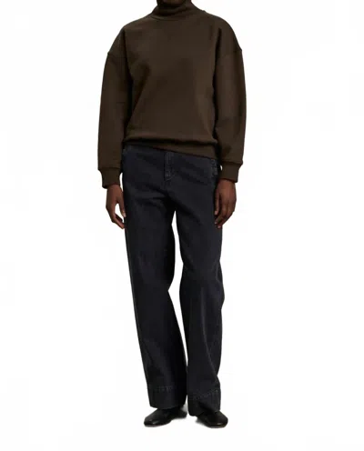 Soeur Waldo Rounded Cut Jeans In Black In Brown