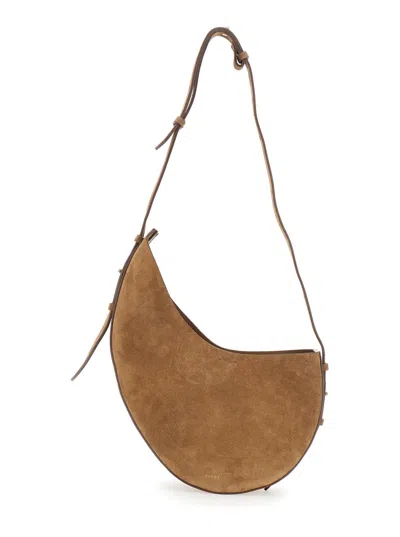 Soeur Winona In Brown