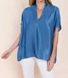 SOFIA COLLECTIONS INEZ TOP IN FRENCH BLUE