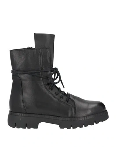 Sofia Mare Woman Ankle Boots Black Size 11 Leather