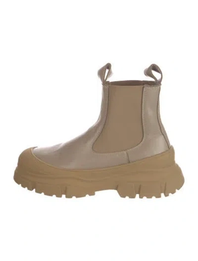 Pre-owned Sofie D'hoore Leather Chelsea Boots In Neutrals