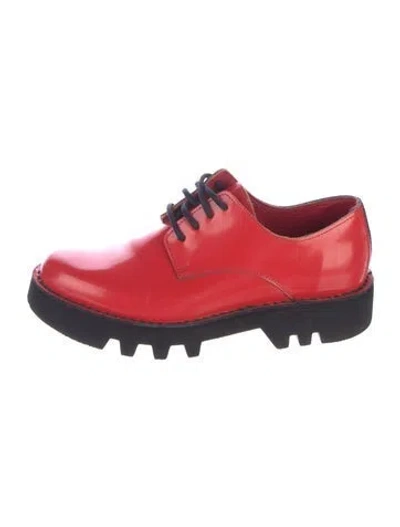 Pre-owned Sofie D'hoore Patent Leather Oxfords In Red